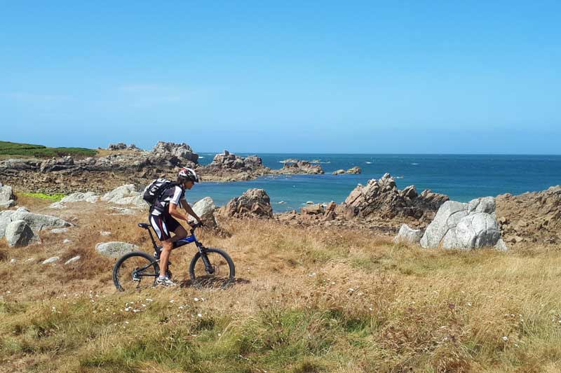 Sailing the World with Montague – Scotland to the Caribbean